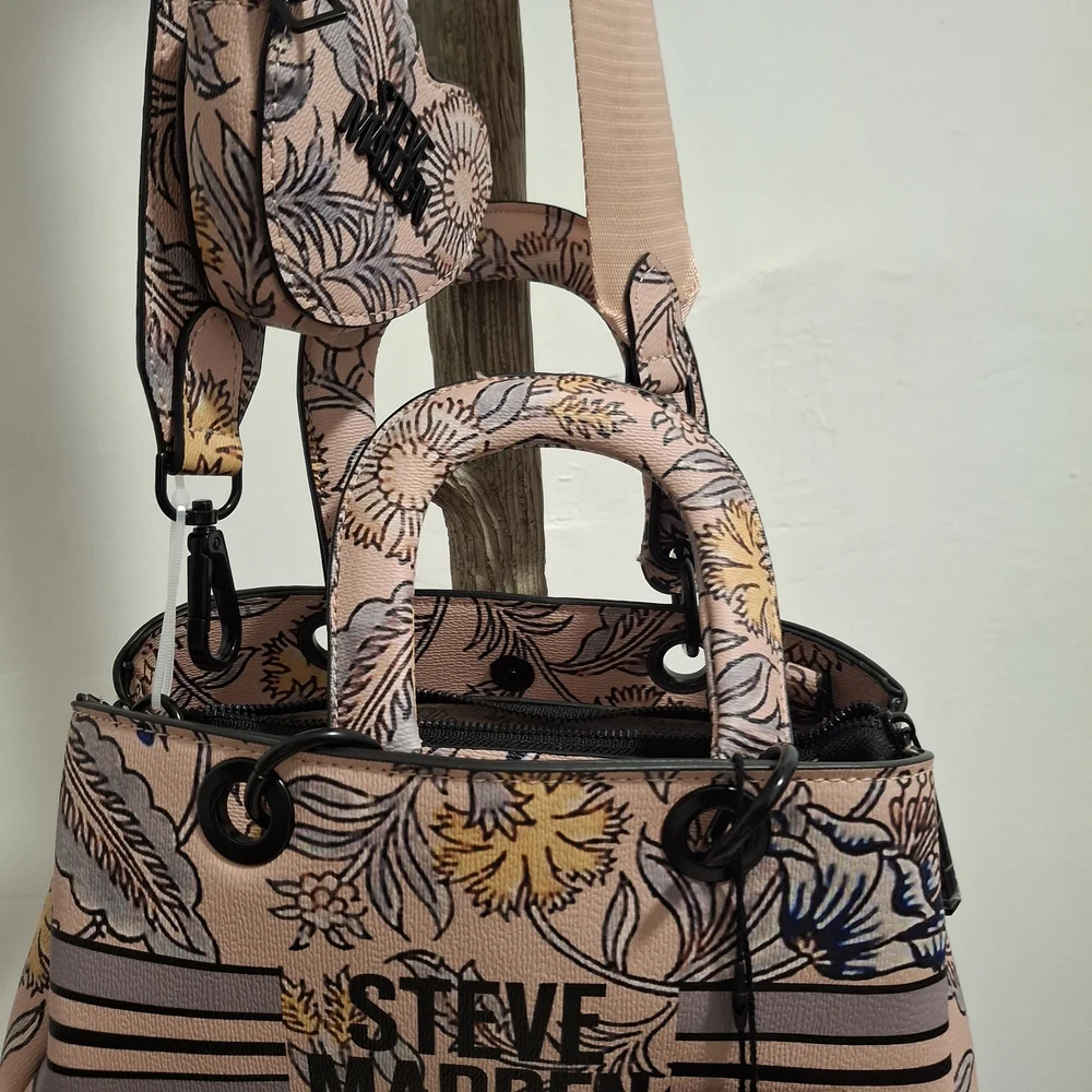 💋SOLD💋Steve Madden Floral Women's Bag - Pink and Black - Picture 3 of 9